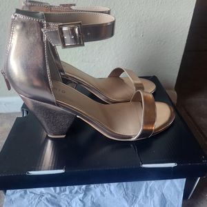 Torrid rosegold cone heel